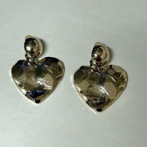 Rack Plating Brass Textured Heart Dangle Stud Earring, Long-Lasting Plated